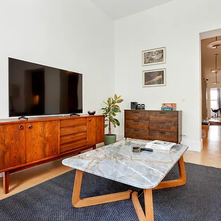 Noa - Lueleci Hendek 54 Hotell Istanbul